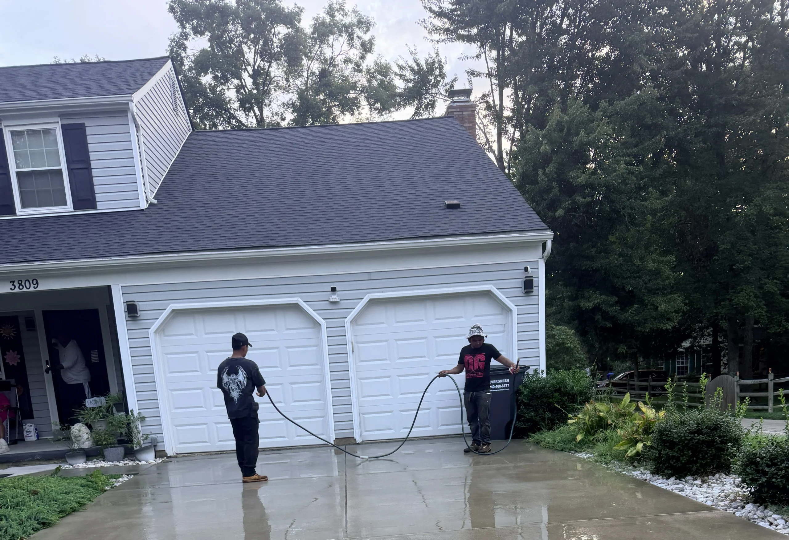 Roofer Pikesville MD residential roofing work